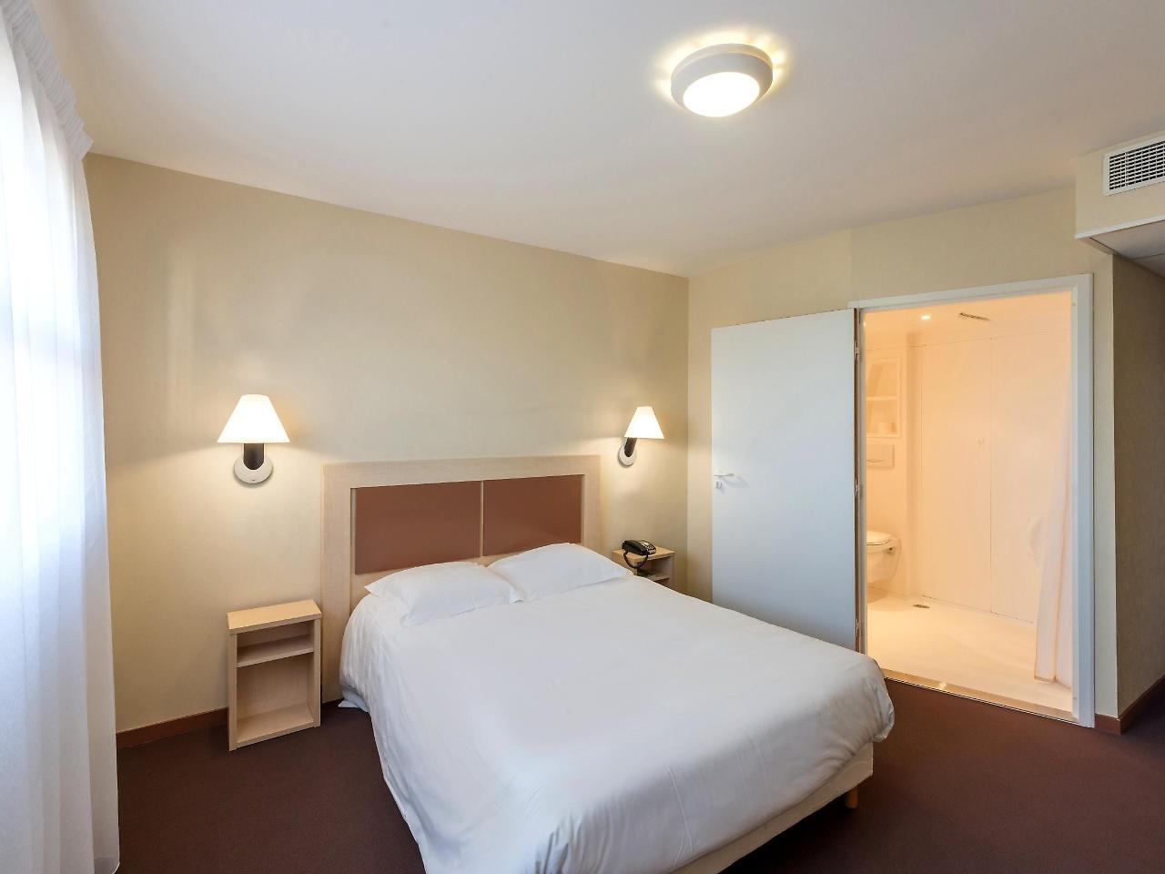 Cit'Hotel Talencia Thouars Exterior photo
